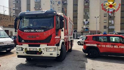 Palermo, ascensore precipita dal quinto piano in un condominio di case popolari: 3 feriti gravi