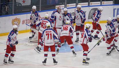 Il portiere di hockey russo Fedotov arrestato a San Pietroburgo per aver firmato con una squadra USA