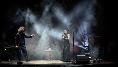 Simone Cristicchi e Amara insieme in "Torneremo ancora, concerto mistico per Battiato"