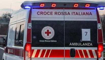 Auto contro bus, 7 feriti a Torino 