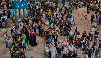 Lufthansa cancella altri 2.000 voli sino a fine agosto