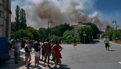 L' Europa che brucia: in Francia è andato a fuoco un territorio di 100 chilometri quadrati