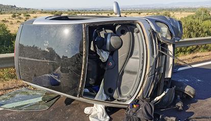 Auto si ribalta sulla provinciale 2: muore il conducente di 42 anni