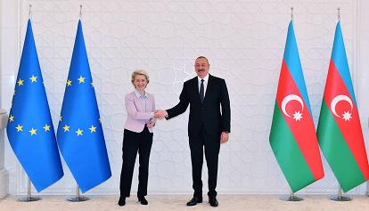 Baku, Ursula von der Leyen firma un protocollo d'intesa per l'aumento dell'export di gas dal Caucaso