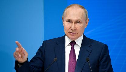 Putin: "E' nuova era nel mondo, solo gli Stati davvero sovrani avranno alti tassi di crescita"