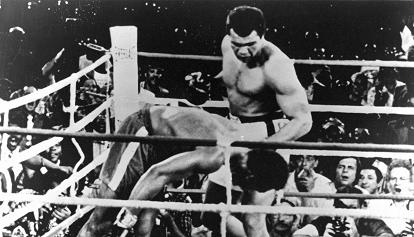 La cintura del titolo mondiale di Muhammad Ali comprata all'asta per oltre 6 milioni di dollari
