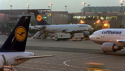Lufthansa, mille voli cancellati per lo sciopero: rischio “effetto domino” nei cieli europei