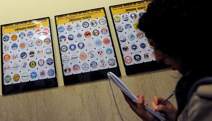 "Ecco come cambiano i simboli elettorali": le scelte dei partiti in vista del voto