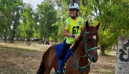 Cade da cavallo, muore a 17 anni campionessa di endurance