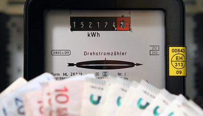 Fabian Scheidler: "Steuerzahler finanzieren fossile Energie"