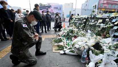 Seul, il capo della polizia: "Risposta insufficiente alla ressa". Le scuse del ministro dell'Interno