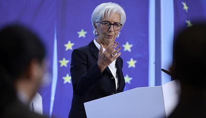 Bce, Lagarde: "Una leggera recessione non sarebbe sufficiente ad abbassare l'inflazione"