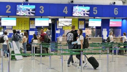 Aeroporto di Elmas: 420 mila passeggeri a ottobre, è record
