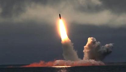 La Russia testa missile balistico intercontinentale