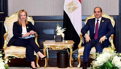 Meloni e Al-Sisi, il bilaterale che fa discutere: l'ombra di Regeni sul summit a Sharm el-Sheikh