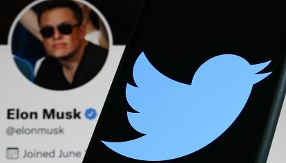 Musk avverte i dipendenti: Twitter rischia la bancarotta