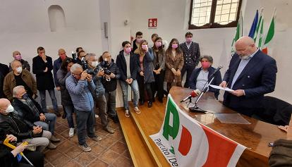 Bonaccini: "Mi candido a segretario del Pd. E resterò alla guida della Regione"