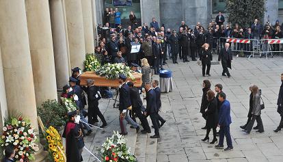 Roberto Maroni, i funerali di Stato nella Basilica di San Vittore a Varese