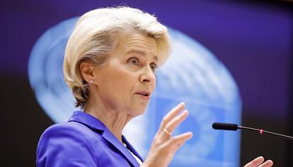 Ursula von der Leyen: "Sforzi per aiutare l'Ucraina contro il freddo. Generatori in arrivo"