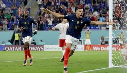 Francia - Danimarca 2-1, la doppietta di Mbappé porta i Blues agli ottavi