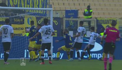 Serie B, il Modena si aggiudica 2 a 1 il derby con il Parma