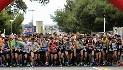Domenica di corsa con la mezza maratona della Cagliari Respira