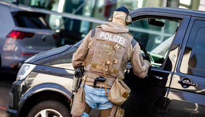 Germania: arrestata spia sospetta di aver passato segreti di Stato alla Russia