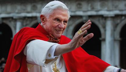 È morto Benedetto XVI, il Papa che rinunciò al soglio pontificio