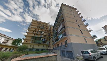 Tragedia a Gragnano: 13enne muore precipitando dalla finestra, forse per riparare l’antenna Tv