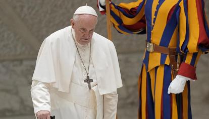 Papa Francesco: "La povertà non si combatte con l'assistenzialismo ma con il lavoro"