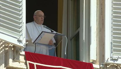 Papa Francesco: "Non restare indifferenti davanti alla corruzione"