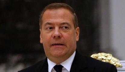 La minaccia di Medvedev: "Anche armi nucleari per difendere i territori annessi"