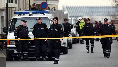 La polizia islandese sventa un attacco terroristico al Parlamento. Quattro arresti