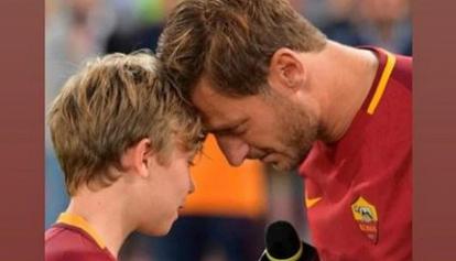 Francesco Totti compie 46 anni, gli auguri "social" dei figli Cristian e Chanel: "Ti amo da morire"