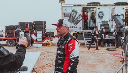 Rally Dakar, italiano muore investito dal camion di Aleš Loprais: "Terribile, non lo abbiamo visto"