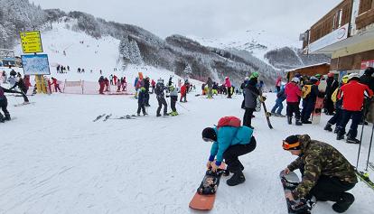 Finalmente la neve: riaperte tutte le piste sul monte Cimone