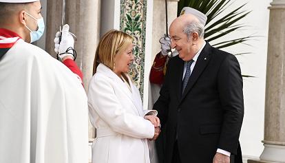 Giorgia Meloni in Algeria: l'omaggio a Mattei e l'incontro con il presidente Tebboune