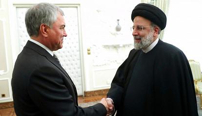 Sanzioni europee all'Iran, la risposta dura di Teheran e gli incontri con "gli alleati"