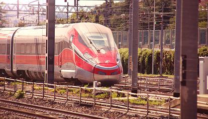 Arrestato a Firenze un 28enne accusato di sei sabotaggi alla ferrovia ad alta velocità