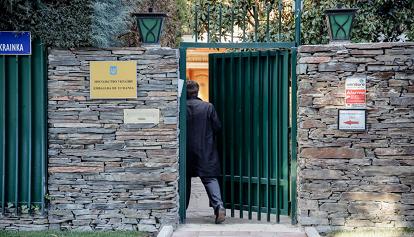 Arrestato un pensionato per le lettere bomba all'ambasciata ucraina a Madrid e al premier Sanchez