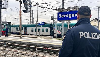 Spinto sotto un treno a Seregno (Monza): la lite nata da un sms a una ragazza contesa
