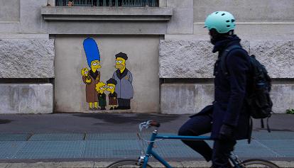 "I Simpson deportati ad Auschwitz": il murales al Binario 21
