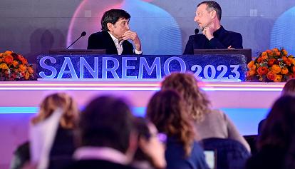 Sanremo, non ci sarà il video di Zelensky: Amadeus leggerà un testo inviato dal presidente ucraino