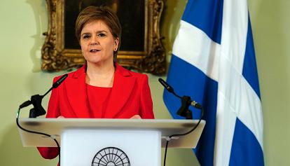 In Scozia finisce l'era di Nicola Sturgeon: "Nessuno dovrebbe governare per troppo tempo"