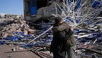 Terremoto, i morti sono 41mila. Il direttore dell'Oms: "Ho visto la distruzione di intere comunità"