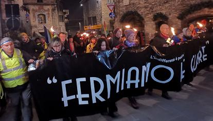 Il popolo della pace ad Assisi chiede il cessate il fuoco. Lotti annuncia nuove iniziative