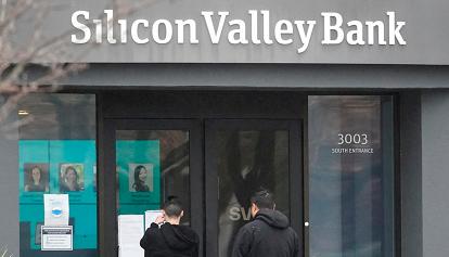 Fallisce la Silicon Valley Bank, in un solo giorno ritirati 42 miliardi dai conti 
