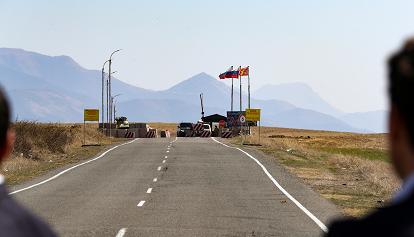 Sette morti per gli scontri a fuoco alla frontiera tra Armenia e Azerbaigian