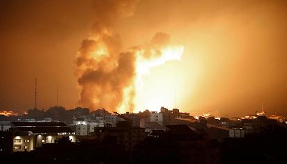 Massiccio attacco di Hamas contro Israele: migliaia di missili lanciati da Gaza e irruzioni militari