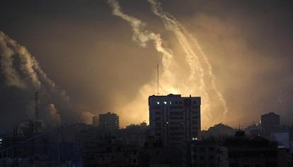 Gaza, l’Onu approva la risoluzione per una tregua umanitaria immediata. L'Italia si astiene